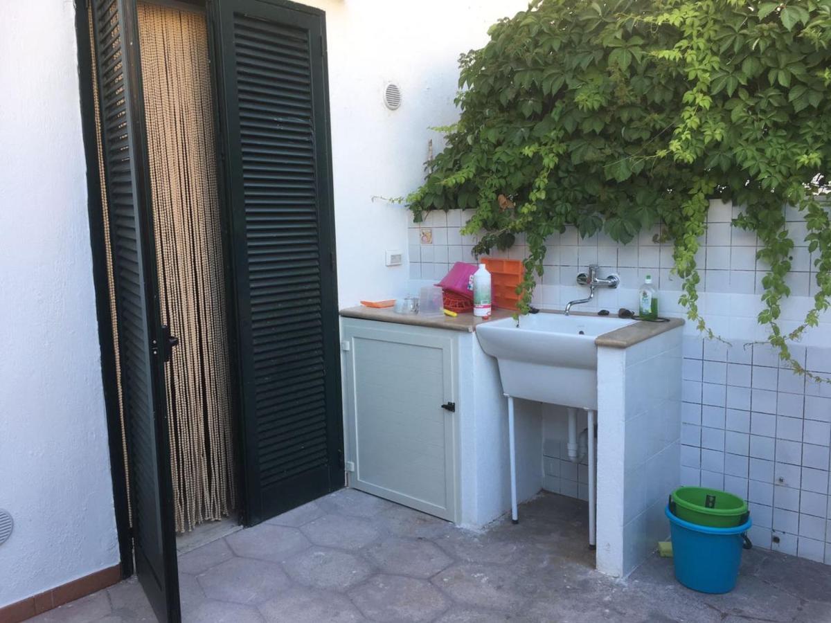 Baia Verde Villetta Via Delle Mimose غالّيبولي المظهر الخارجي الصورة